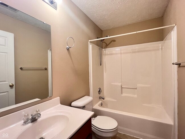 Building Photo - 3332 Decker Ridge Dr