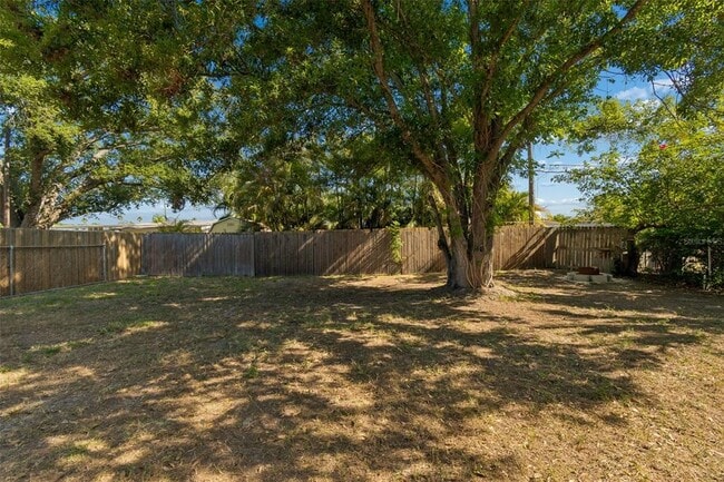 Building Photo - 5857 4th Ave N