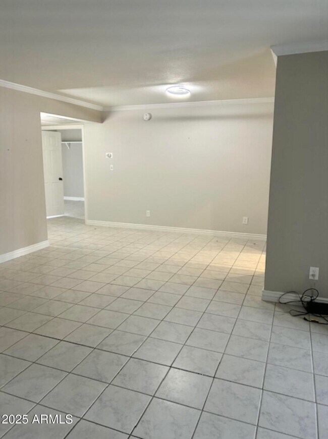 Building Photo - 9465 N 92nd St