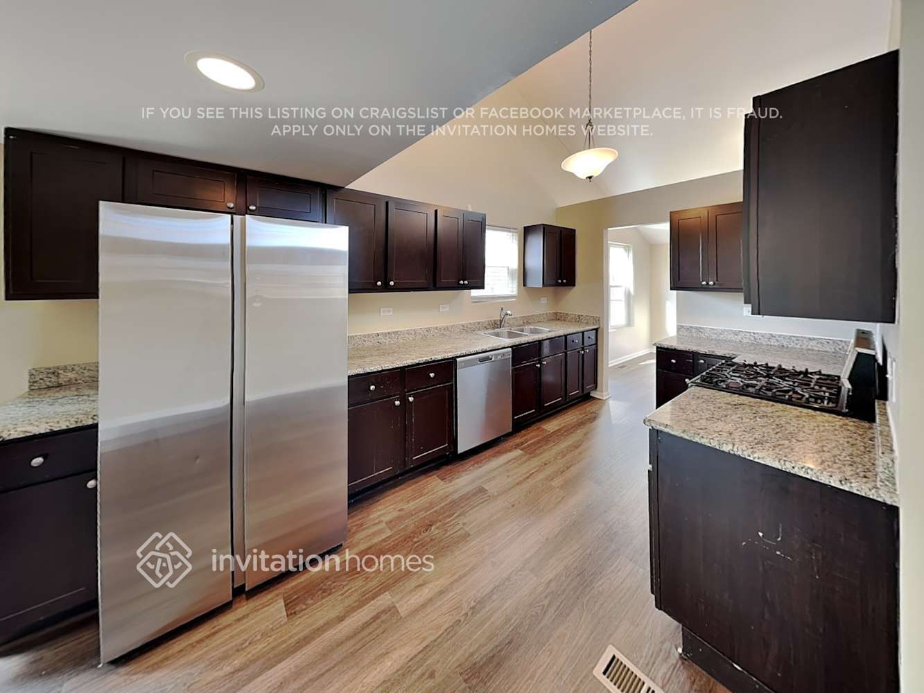 Building Photo - 1313 Lasser Dr