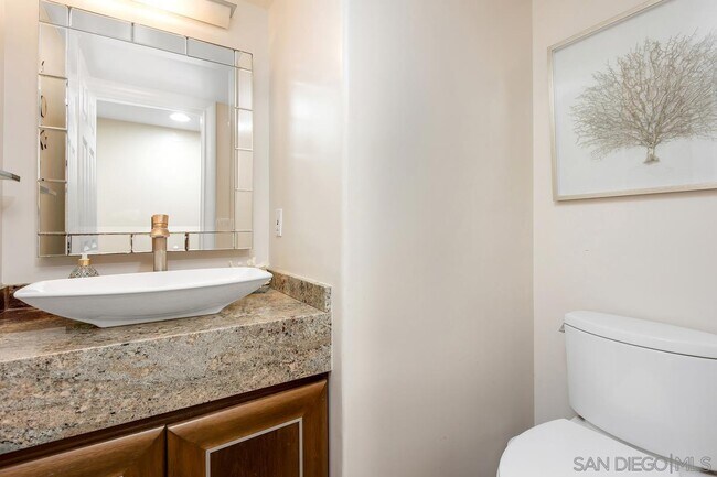 Building Photo - 270 Surfview Ct