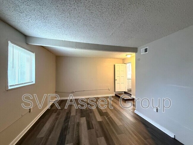 Building Photo - 9073 11th Ave