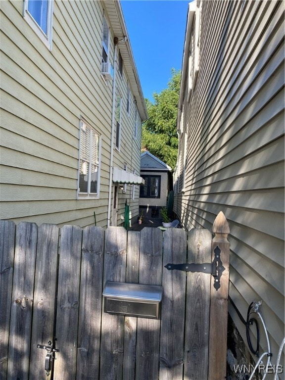 Building Photo - 173 Whitney Pl
