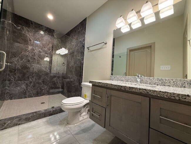 Building Photo - THE DORADO CONDOMINIUMS