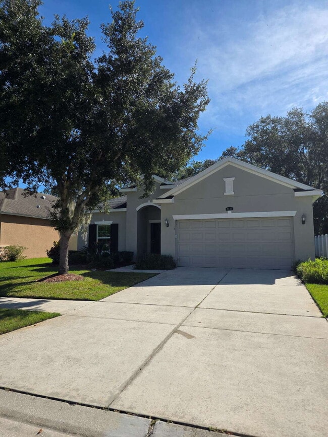 Building Photo - Very nice house in Ashton Oaks for rent