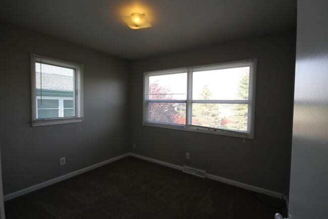 Building Photo - East end rental near Malmstrom AFB