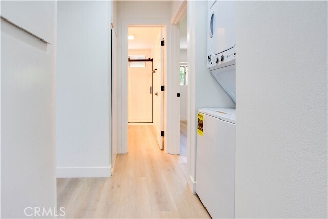 Building Photo - 226 N Citrus Ave