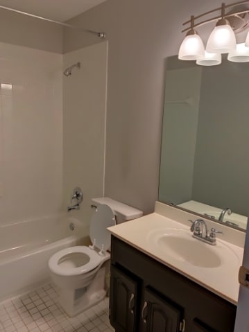 Building Photo - Freshly Painted and Clean Condo in Indian ...