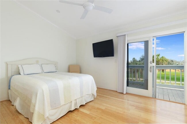 Building Photo - 11820 Capri Cir S