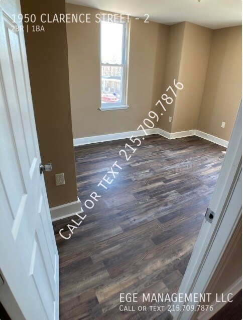 Building Photo - 1950 Clarence St