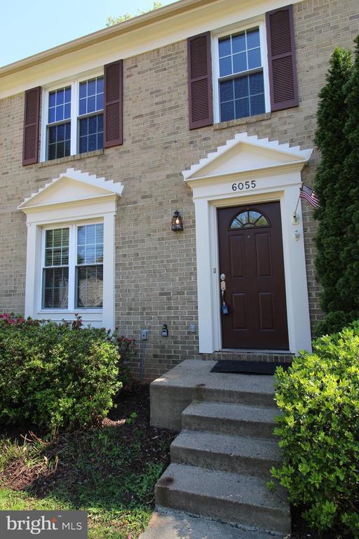 Building Photo - 6055 Meyers Landing Ct