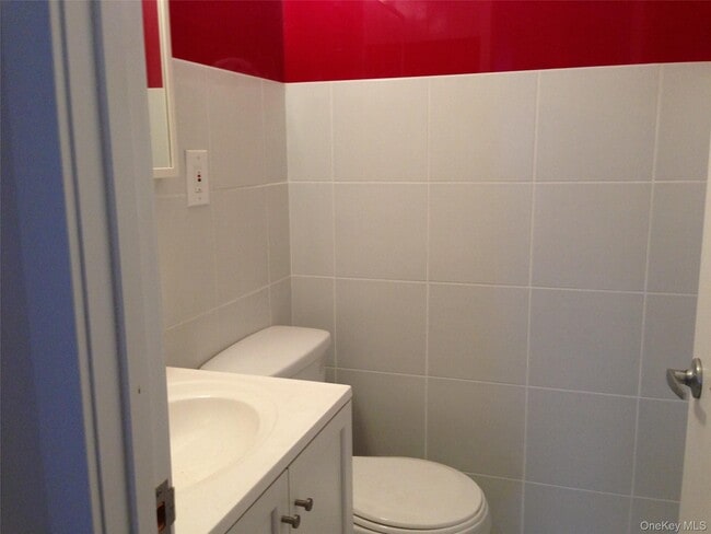 Building Photo - 43-14-43157 157th St