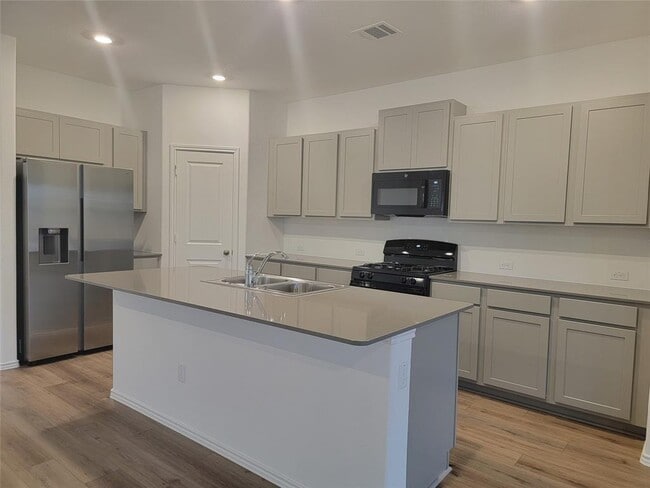 Building Photo - 602 Arnage Dr