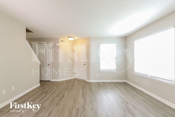 Building Photo - 3521 Ashgrove Dr
