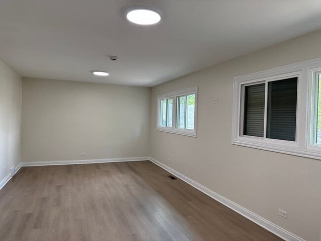 Building Photo - 434 Galahad Rd
