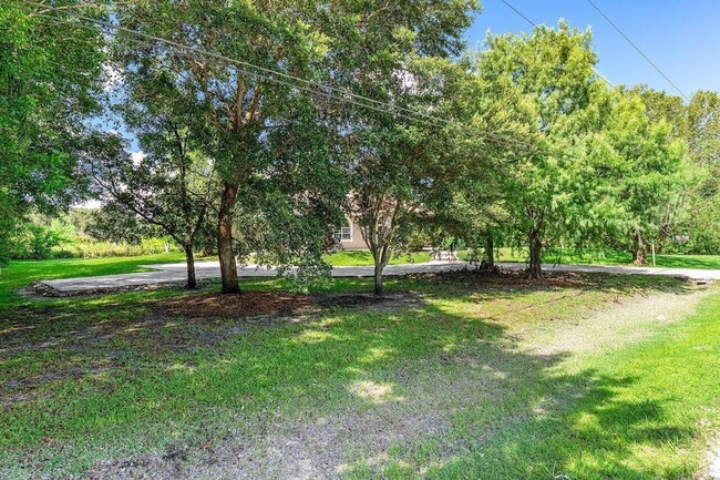 Building Photo - 12208 75th Ln N