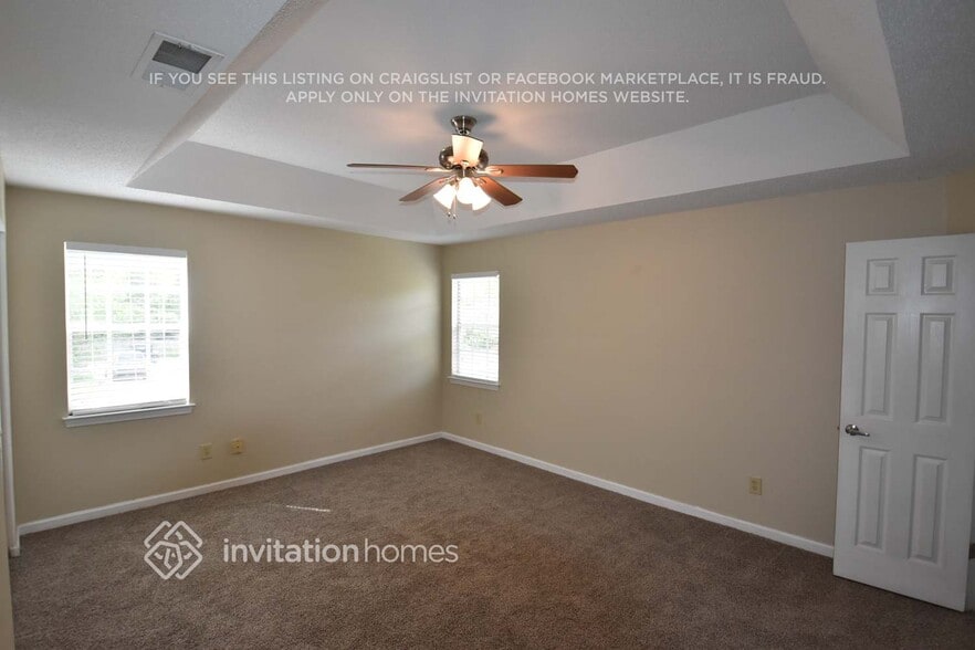 Building Photo - 395 Oakdale Cir