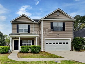 Building Photo - 101 Ducane St