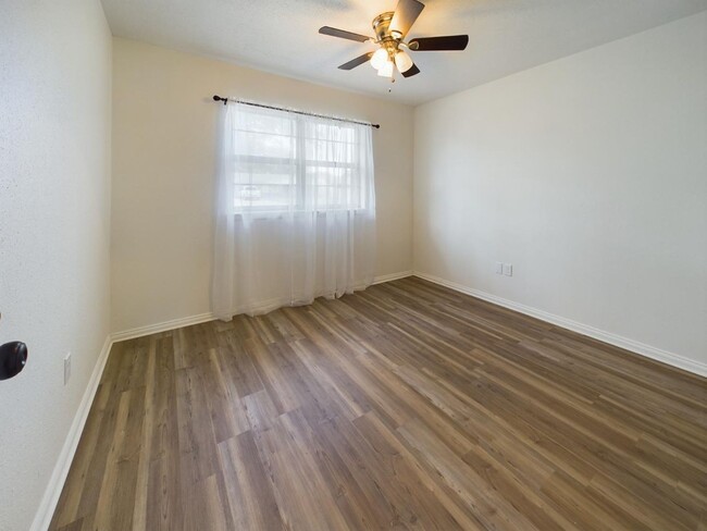 Building Photo - Spacious and Modern 3 bedroom Home with a ...