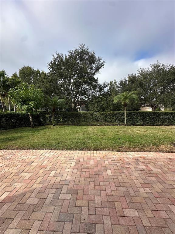 Building Photo - 7729 Aralia Way