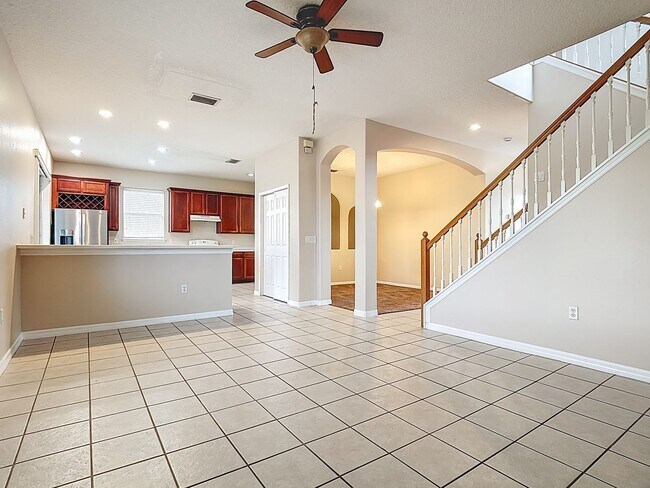Building Photo - 3/2.5 Townhome