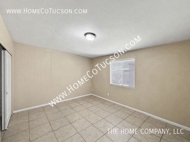 Building Photo - 3740 S Jessica Ave