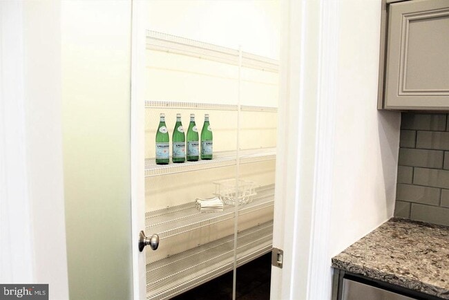 Building Photo - 23017 Sullivans Cove Sq