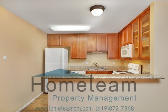 Building Photo - 2 BR/ 2 BA 892 SQFT SAN DIEGO CONDO