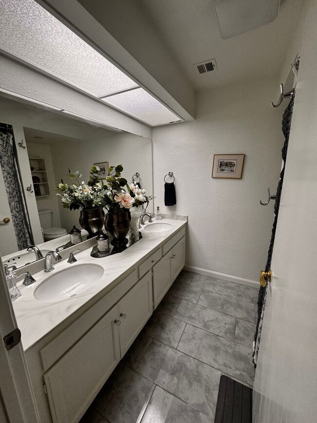 Building Photo - 271 Leisure World