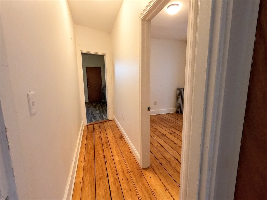 Building Photo - 90 Wenham St