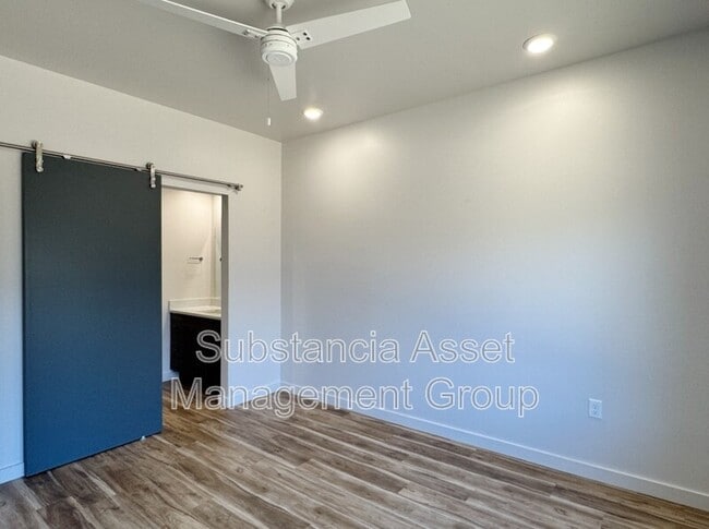 Building Photo - 1653 Midtown Pl