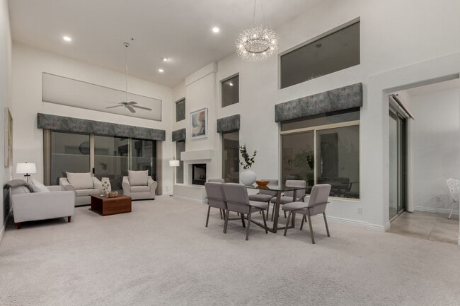 Building Photo - 6711 E Camelback Rd