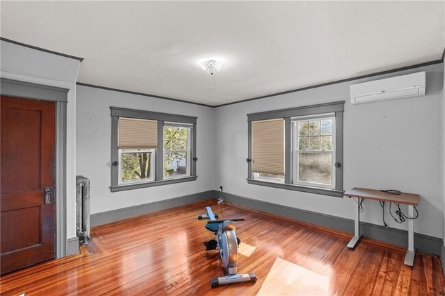 Building Photo - 36 Mt Hope Ave