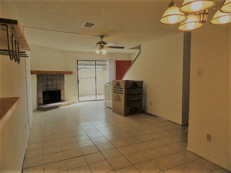 Building Photo - 9522 Pagewood Ln
