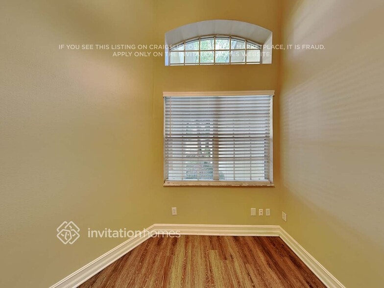 Building Photo - 120 Steeplechase Cir