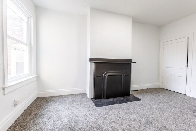 Building Photo - 95 Beltzhoover Ave