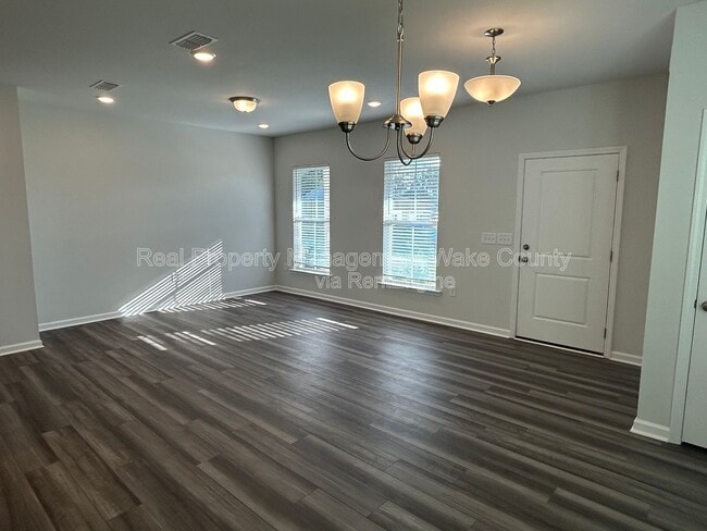 Building Photo - 381 Fosterton Cottage Wy