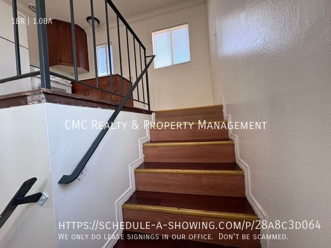 Building Photo - 3111 E Sawyer St