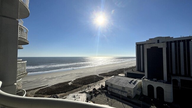 Building Photo - 3101 Boardwalk