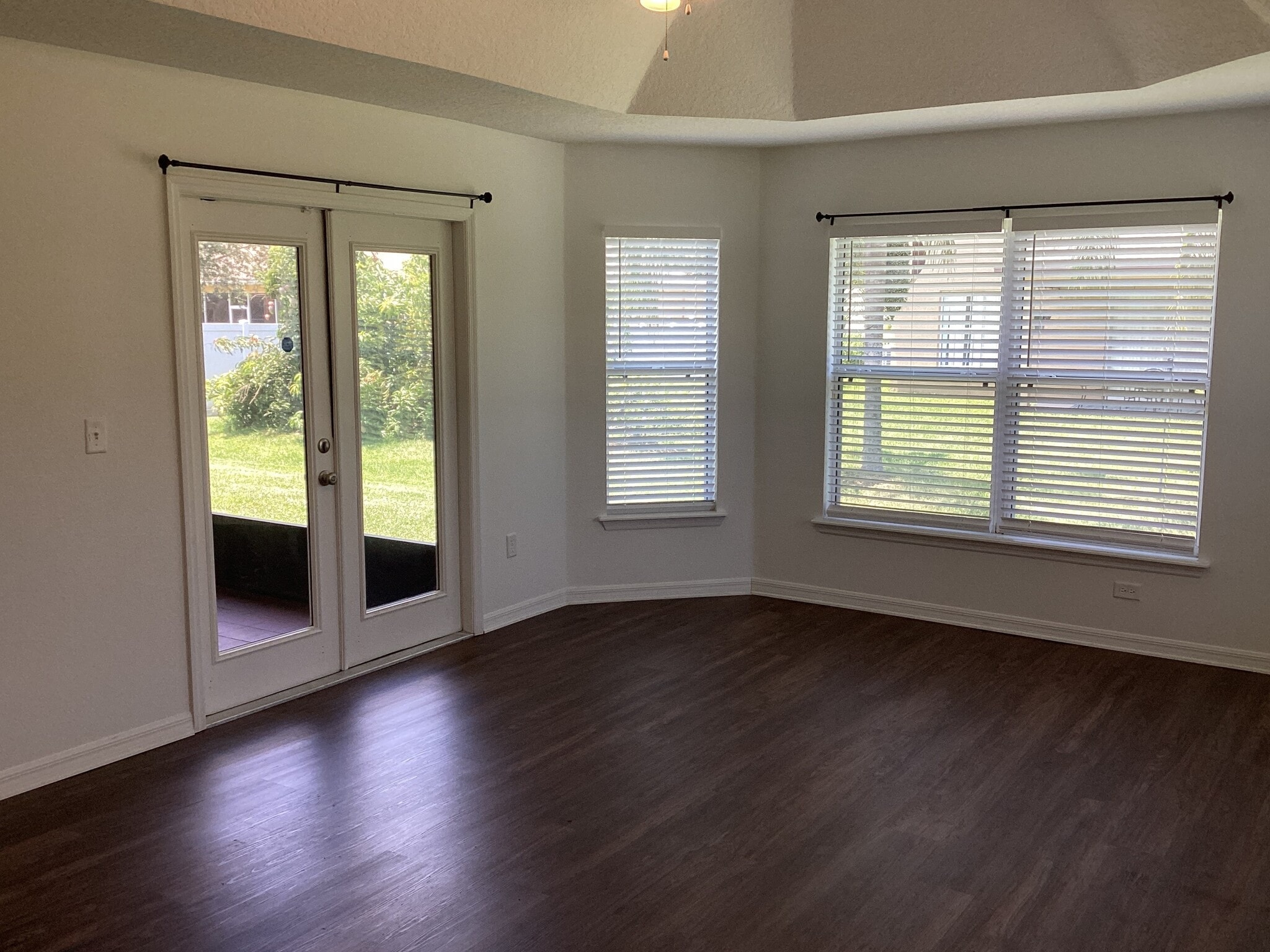 Building Photo - 1424 Mistflower Ln