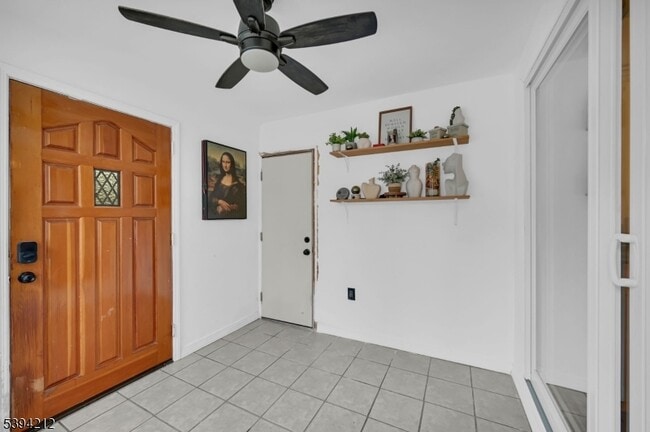 Building Photo - 328 Minute Arms Rd