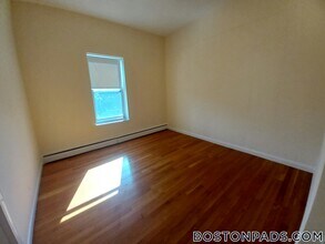 Building Photo - 172 N Beacon St