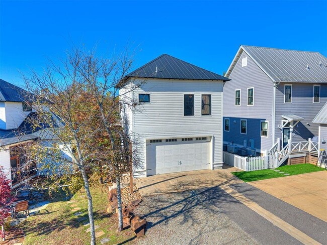 Primary Photo - 91 Ridgeline Rd