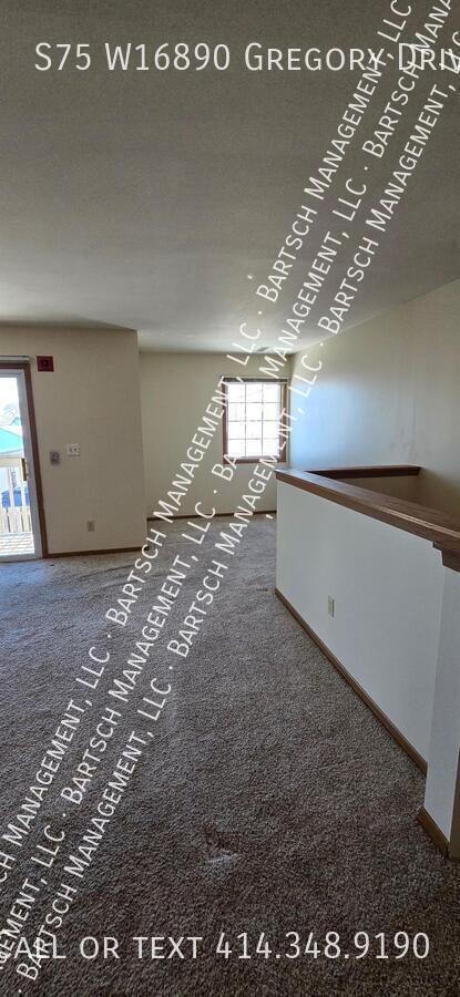 Building Photo - S75W16890-W16890 Gregory Dr