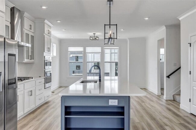 Building Photo - 16507 Honey Locust Dr