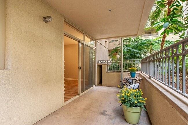 Building Photo - 1 Bedroom centrally located in Little Italy!!