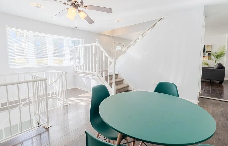 Building Photo - 7583 Tyler Rd