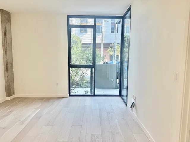 Building Photo - 110