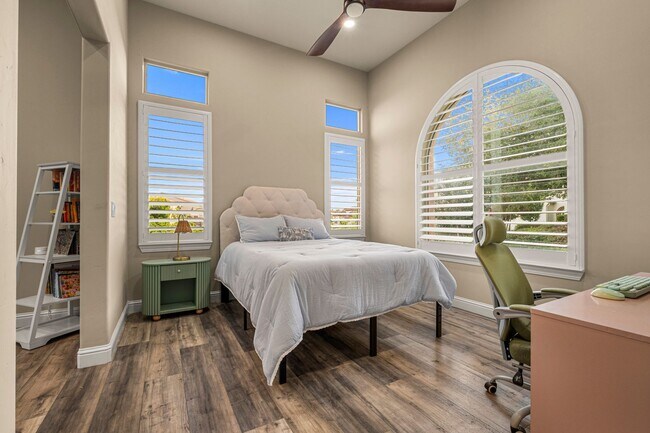 Building Photo - 4001 Reni Ct