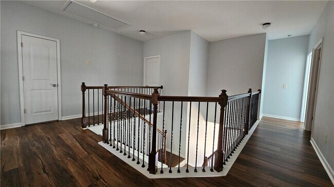Building Photo - 400 Macland Mill Dr